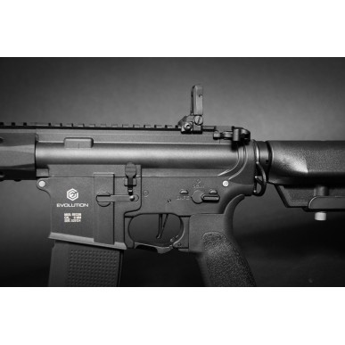 Evolution International - Réplique AEG Recon 10 - Noir